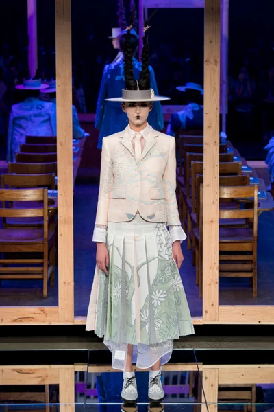 Look 12